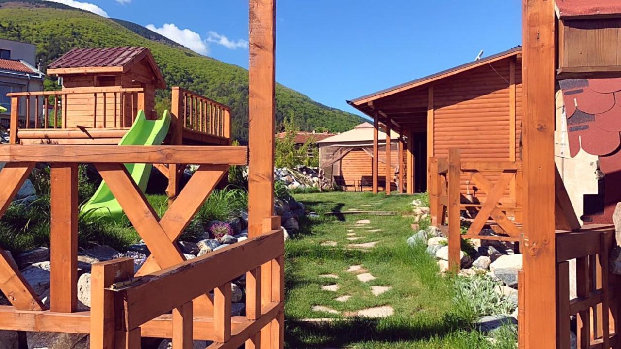 Hotel Тихият Кът à Sapareva Banya Extérieur photo